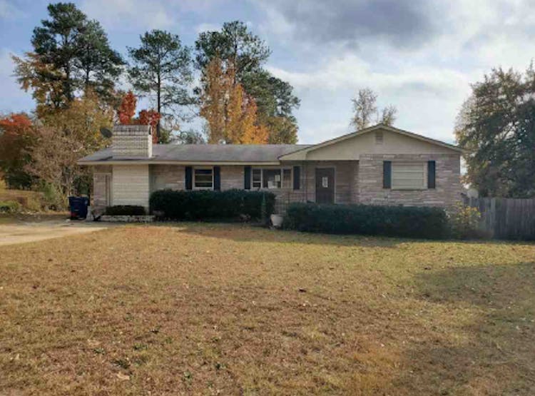 2060 Pierce Rd Phenix City, AL 36867, Russell County