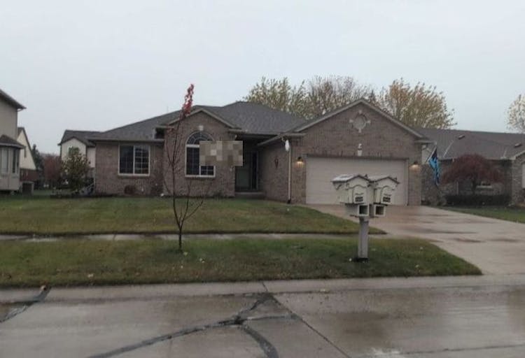 42661 Pinehurst Dr Clinton Township, MI 48036, Macomb County