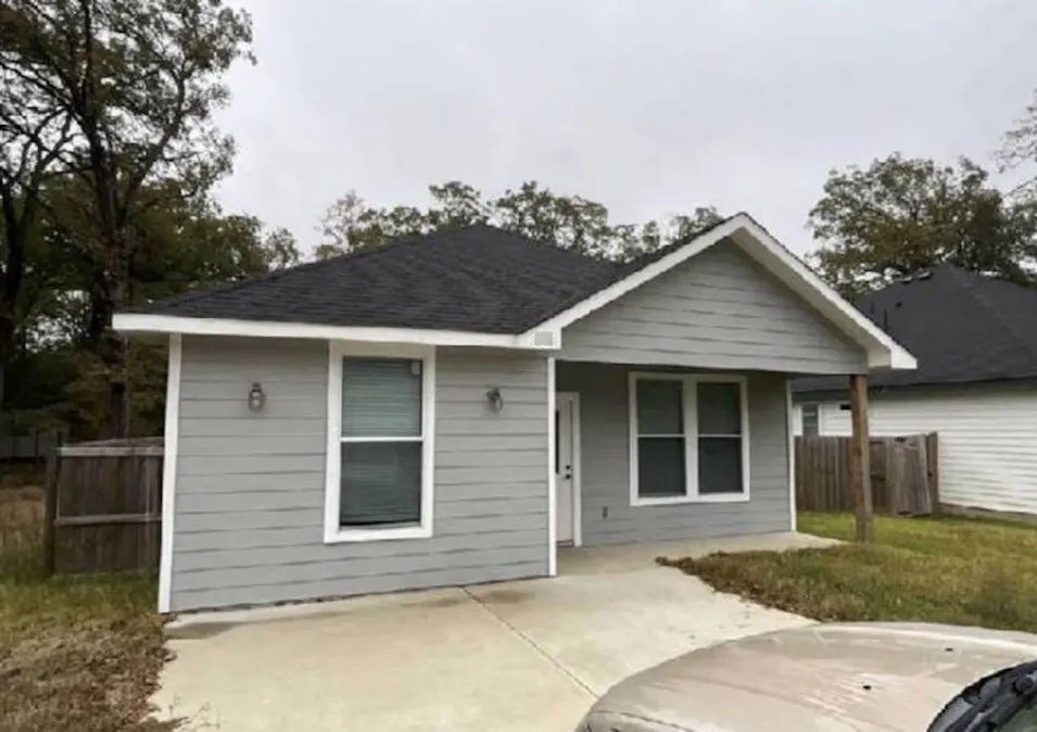 98 Indian Harbor Dr Mabank, TX 75156, Henderson County