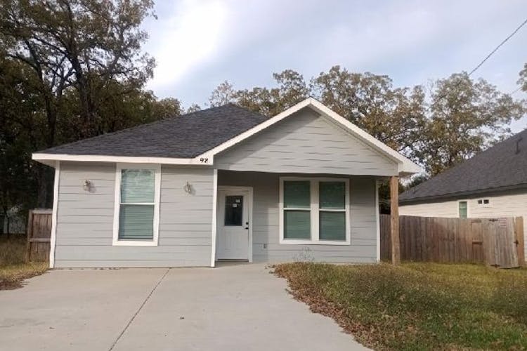 98 Indian Harbor Dr Mabank, TX 75156, Henderson County