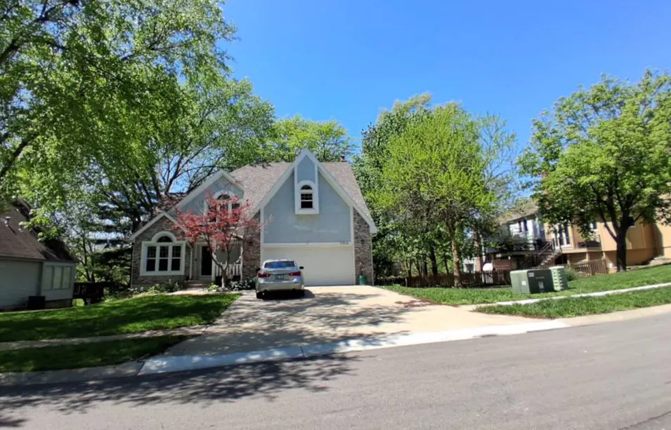 11614 Gillette St. Overland Park, KS 66210, Johnson County