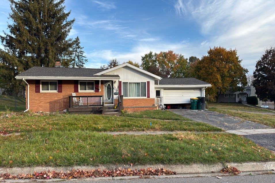 509 Mark Dr Flushing, MI 48433, Genesee County