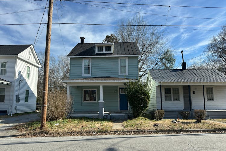 734 Halifax Street Emporia, VA 23847, Greensville County