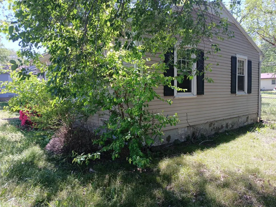 1444 W. Fifth St. West Plains, MO 65775, Howell County