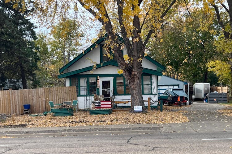 5149 Douglas Dr N Crystal, MN 55429, Hennepin County