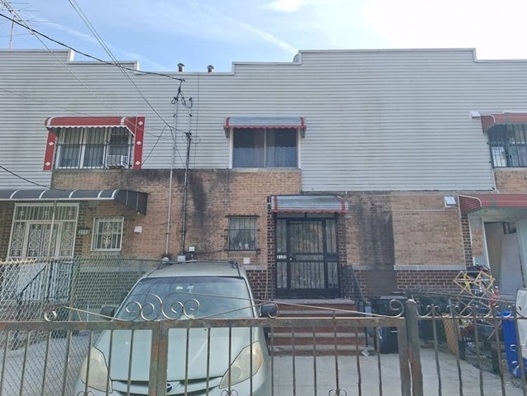3122 Neptune Ave Brooklyn, NY 11224, Kings County