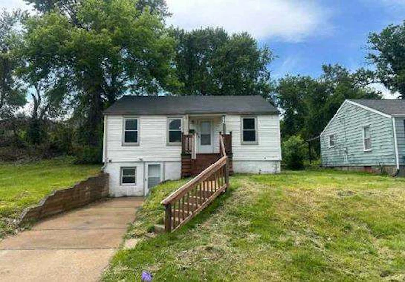 313 Averill Ave