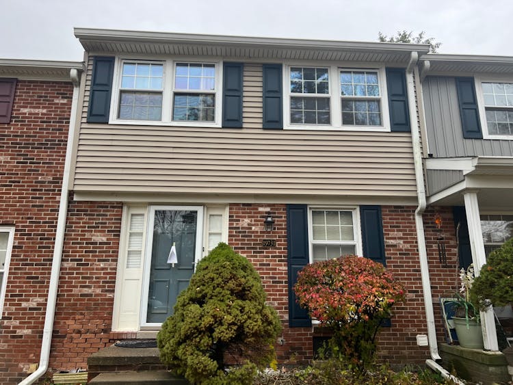 19731 Hayes Ct 230 Northville, MI 48167, Wayne County