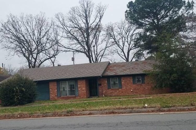 1318 Reservoir Rd. Little Rock, AR 72227, Pulaski County