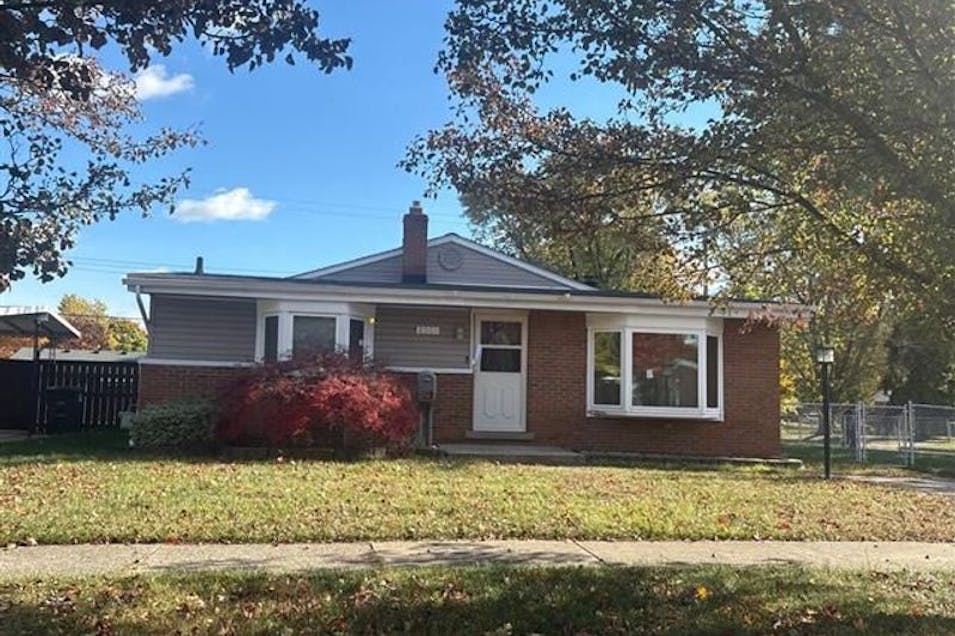 8361 Gulley St Taylor, MI 48180-2062, Wayne County