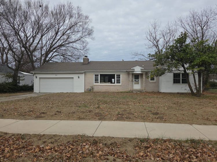 2511 West Mount Vernon St Springfield, MO 65802, Greene County