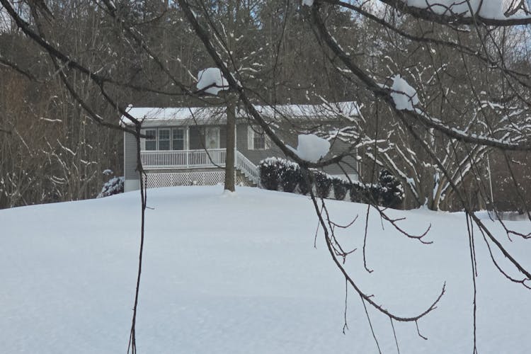 627 Lubeck Rd Washington, WV 26181, Wood County