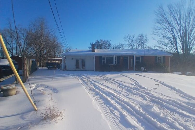 1462 Lakeridge Cir Troutville, VA 24175, Botetourt County