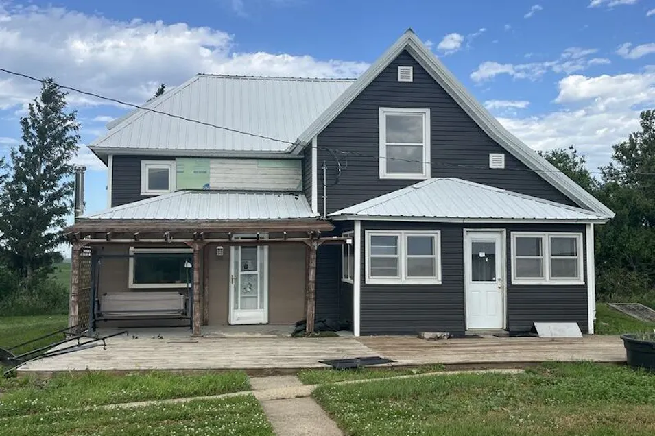 3343 252nd St Oto, IA 51044, Woodbury County