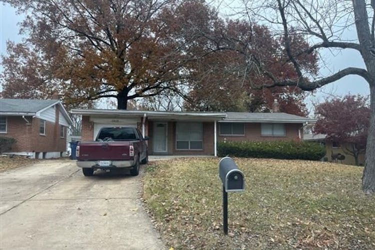 2419 Hazelton Ln Saint Louis, MO 63136, St. Louis County