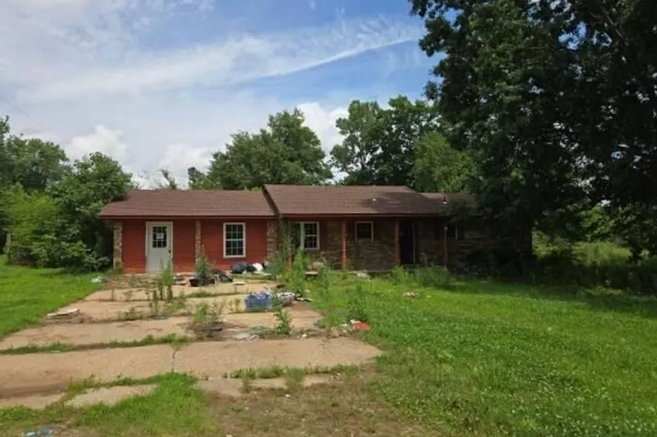 601 Southerland Gans, OK 74936, Sequoyah County