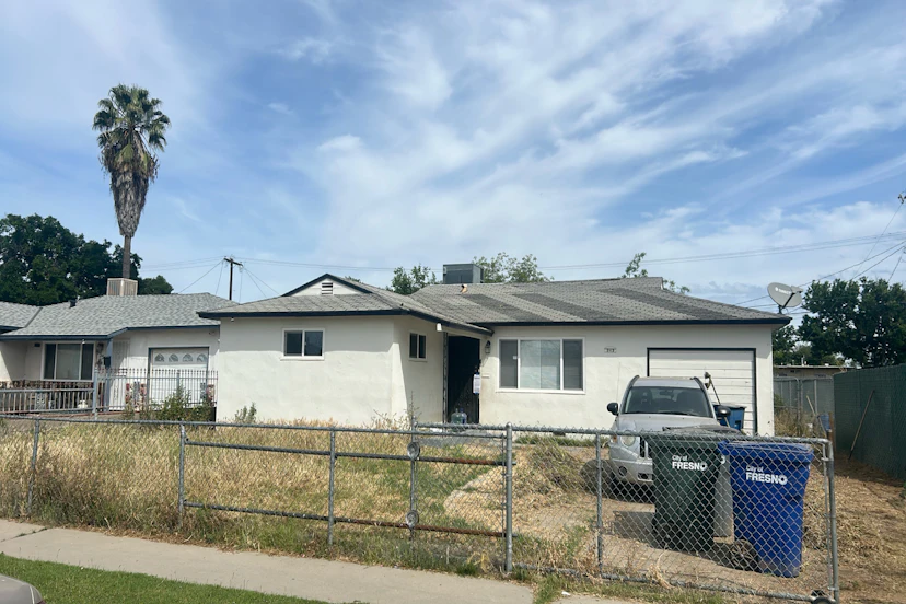 945 E Kaviland Ave