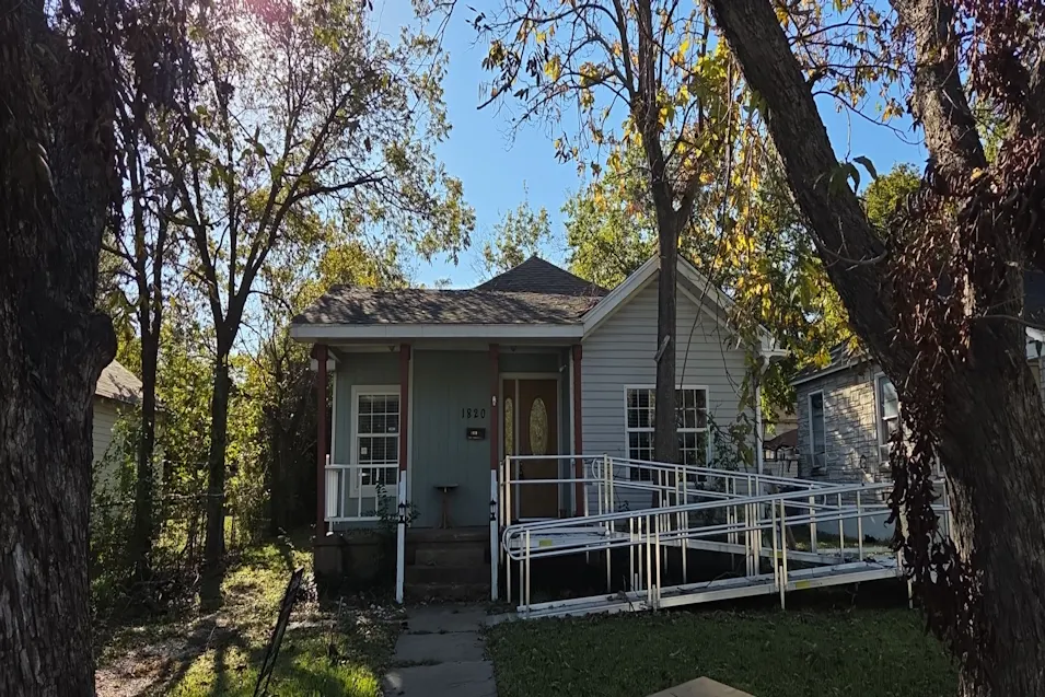 1820 Live Oak Ave Waco, TX 76708, McLennan County