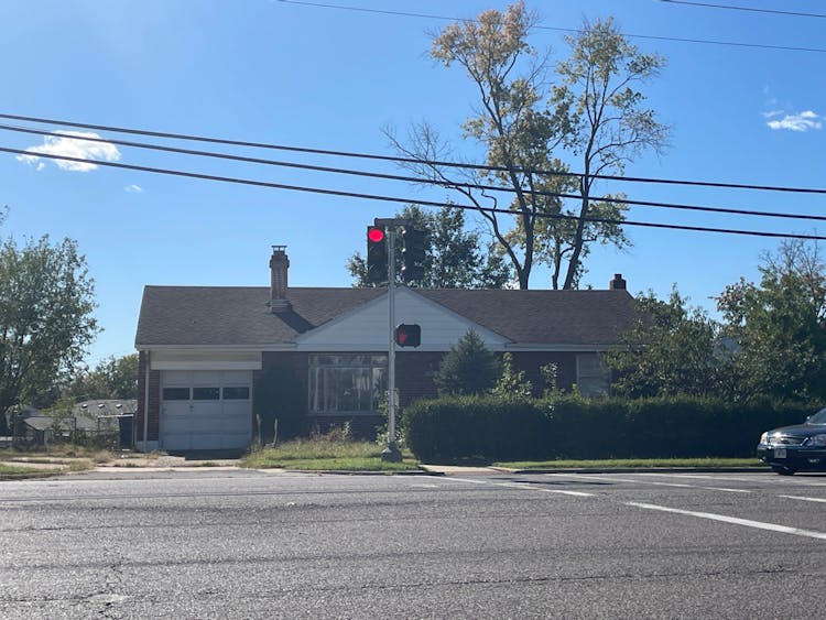 4828 Reavis Barracks Rd Saint Louis, MO 63123, St. Louis County