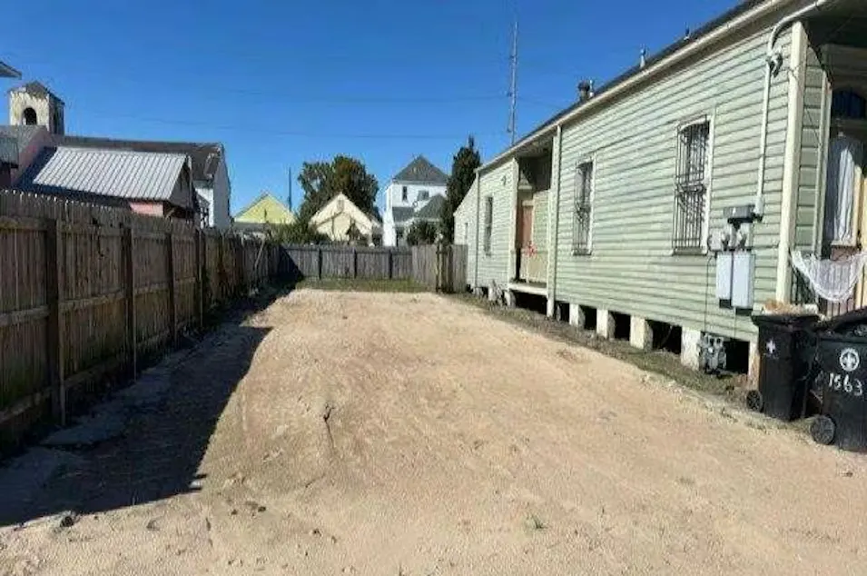 1561 N Roman St New Orleans, LA 70116, Orleans County