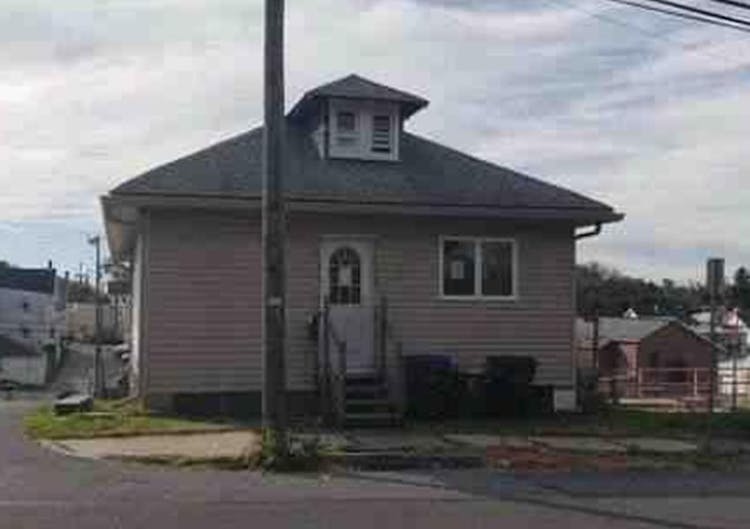 2725 Herr St Harrisburg, PA 17103, Dauphin County