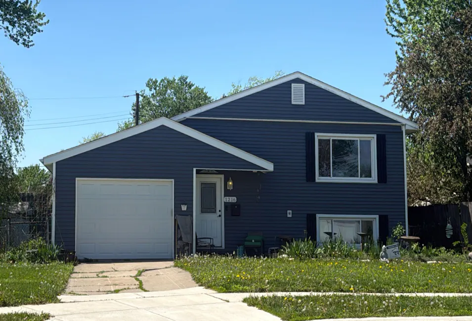 1216 North Dwiggins Court Griffith, IN 46319, Lake County
