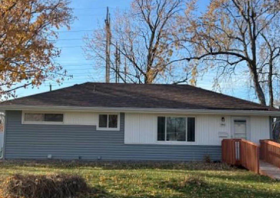 9400 Columbus Ave S Bloomington, MN 55420, Hennepin County