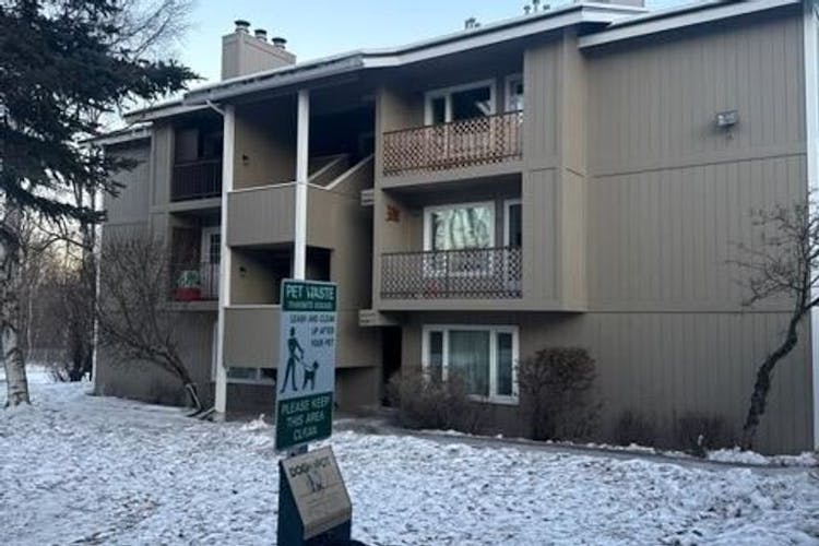 6031 Chevigny St #b8 Anchorage, AK 99502, Anchorage County