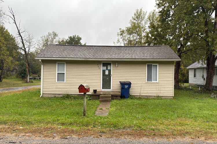 502 West 9th Street West Frankfort, IL 62896, Franklin County