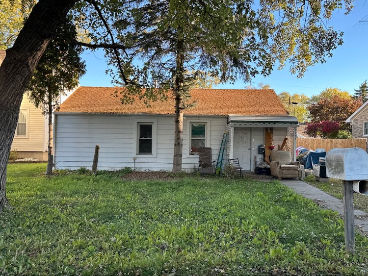 5934 Roseland Ave Monroe, MI 48161, Monroe County