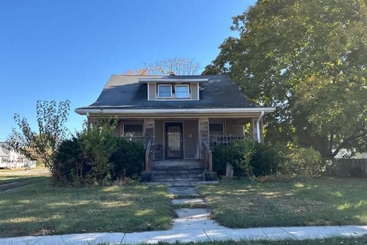 219 N Glick St Mulberry, IN 46058-2225, Clinton County