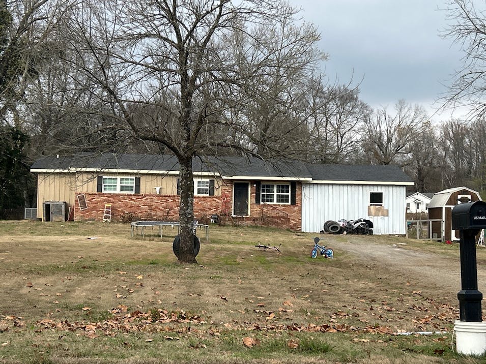 26249 East State Hwy 22 Delaware, AR 72835, Logan County