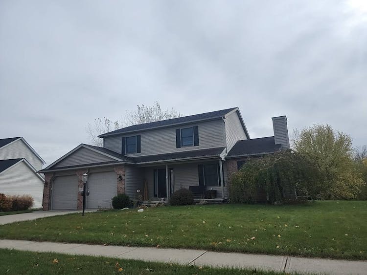 353 Hillside Ave Roanoke, IN 46783, Huntington County