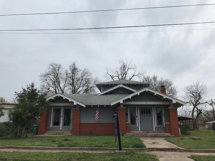 501 E 6th St Cameron, TX 76520, Milam County