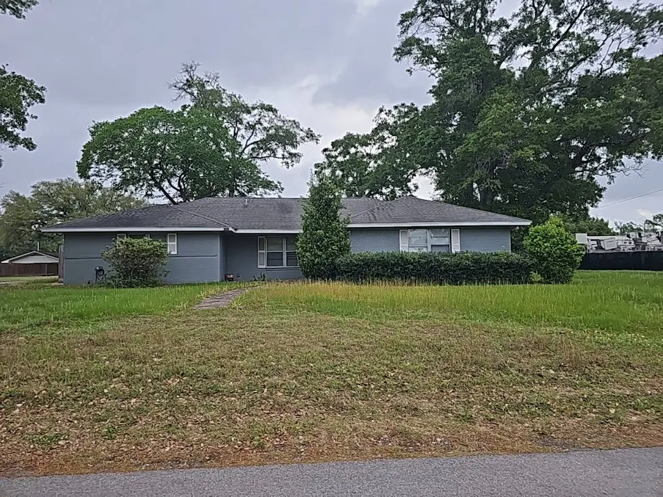 2601 Holly St Liberty, TX 77575, Liberty County