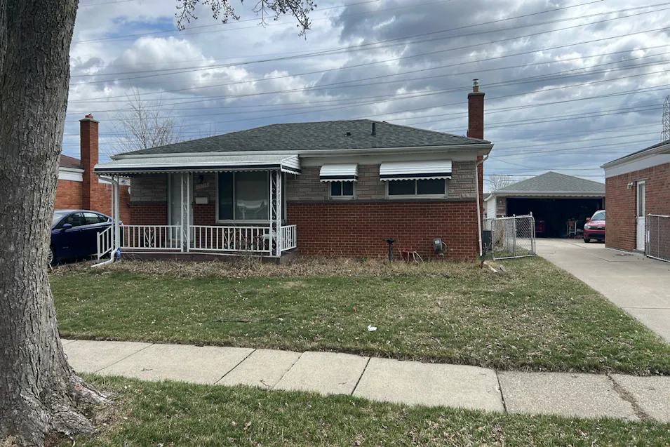 25318 Palomino Ave Warren, MI 48089, Macomb County