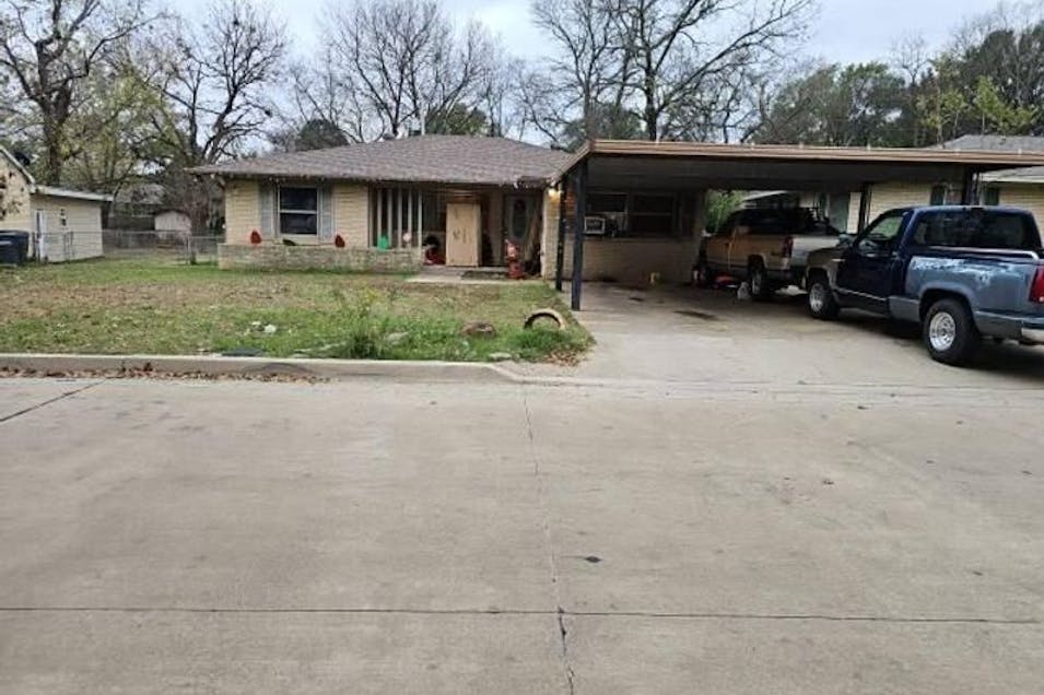 1008 Cir Dr Ardmore, OK 73401, Carter County