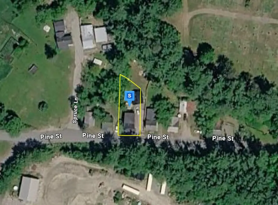 64 Pine St Whitefield, NH 03598, Coos County