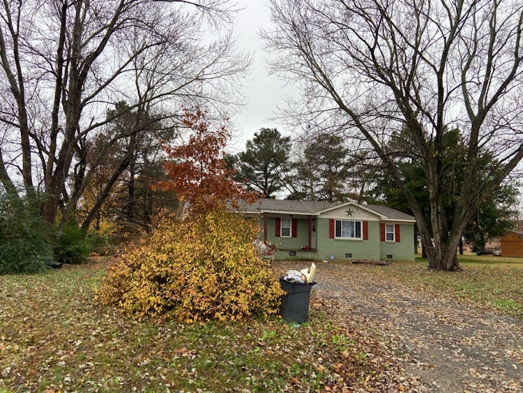 41 Halliburton St Gates, TN 38037, Lauderdale County