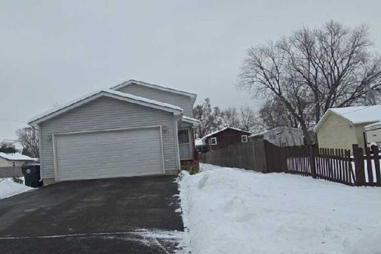 1313 Melrose Ave Round Lake Beach, IL 60073, Lake County