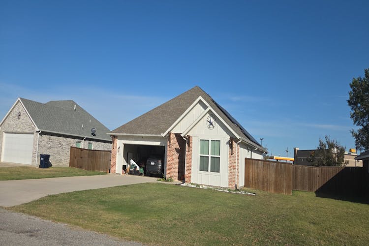122 Alma Lane Whitewright, TX 75491, Grayson County