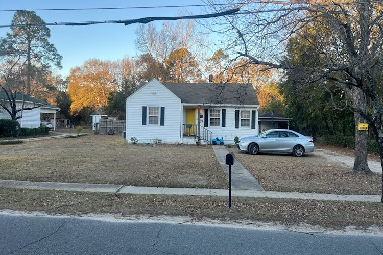 208 Geneva St Dublin, GA 31021, Laurens County