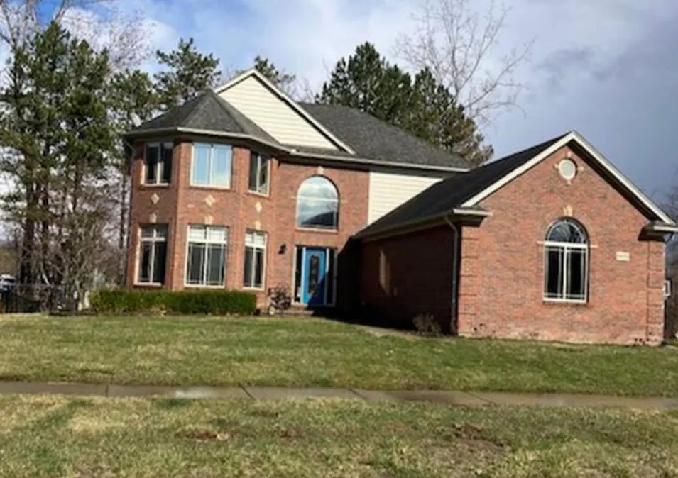50554 Summit View Dr Macomb, MI 48042, Macomb County