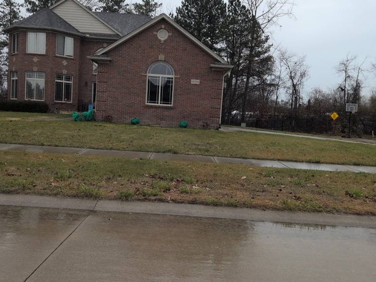 50554 Summit View Dr Macomb, MI 48042, Macomb County