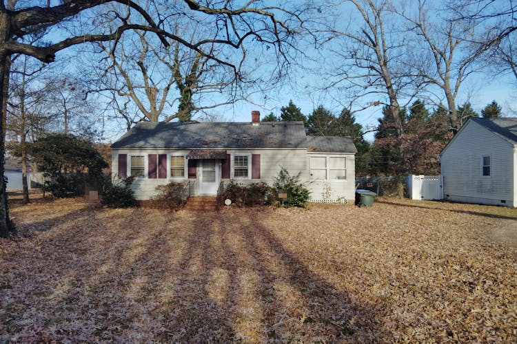 621 74th Street Newport News, VA 23605, Newport News City County