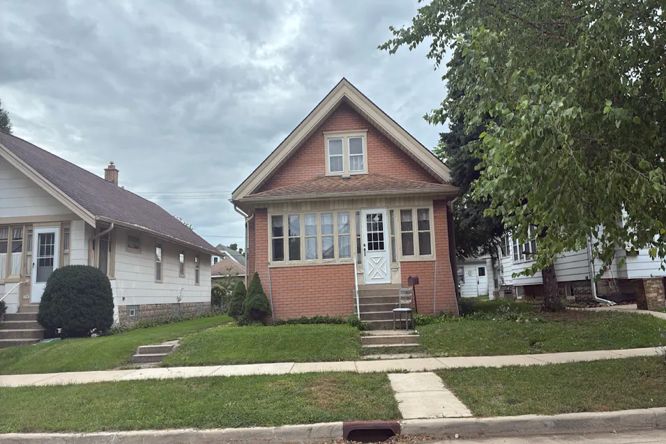 1961 S 58th St Milwaukee, WI 53219, Milwaukee County