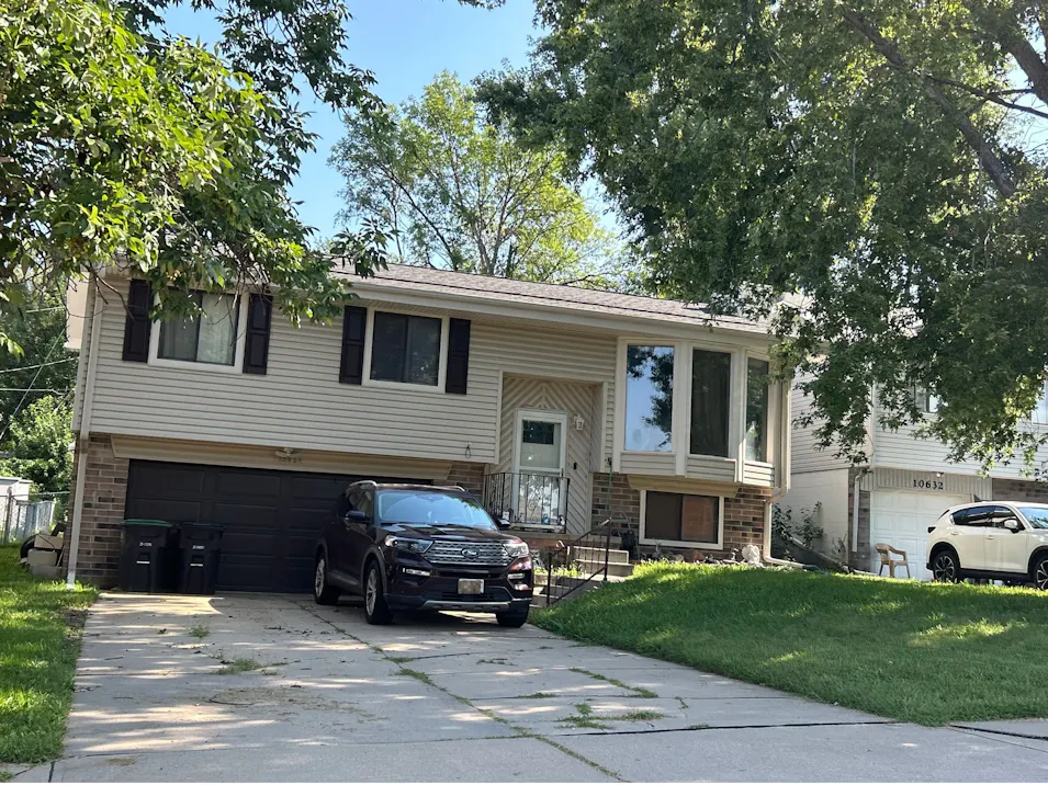10636 Laurel Avenue Omaha, NE 68134, Douglas County