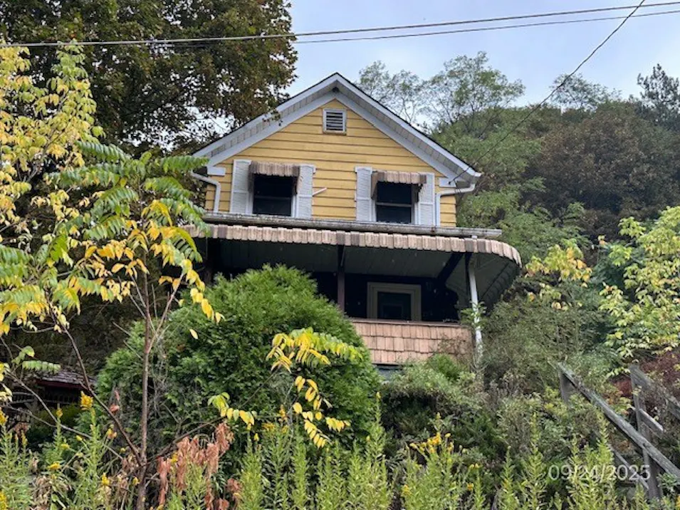 298 Lunen St Johnstown, PA 15902, Cambria County