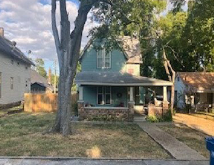 1131 Lyon St Carthage, MO 64836, Jasper County