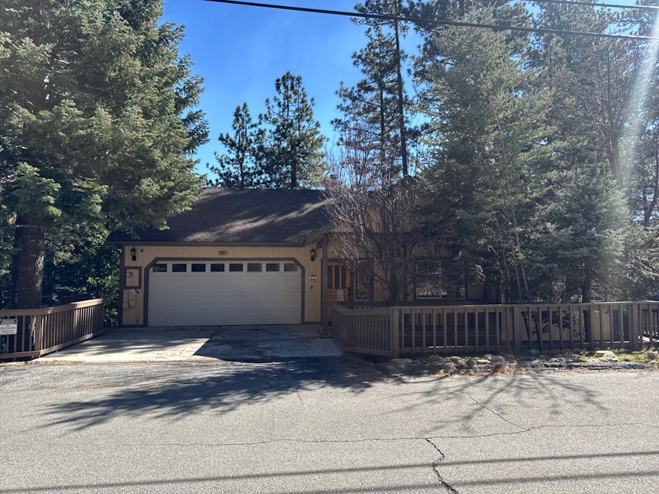 26601 Thunderbird Drive Lake Arrowhead, CA 92352, San Bernardino County
